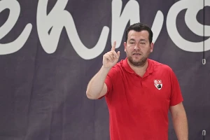 Novobeograđani će sanjati Filipovića, Stevanovićev Radnički je šampion Srbije!
